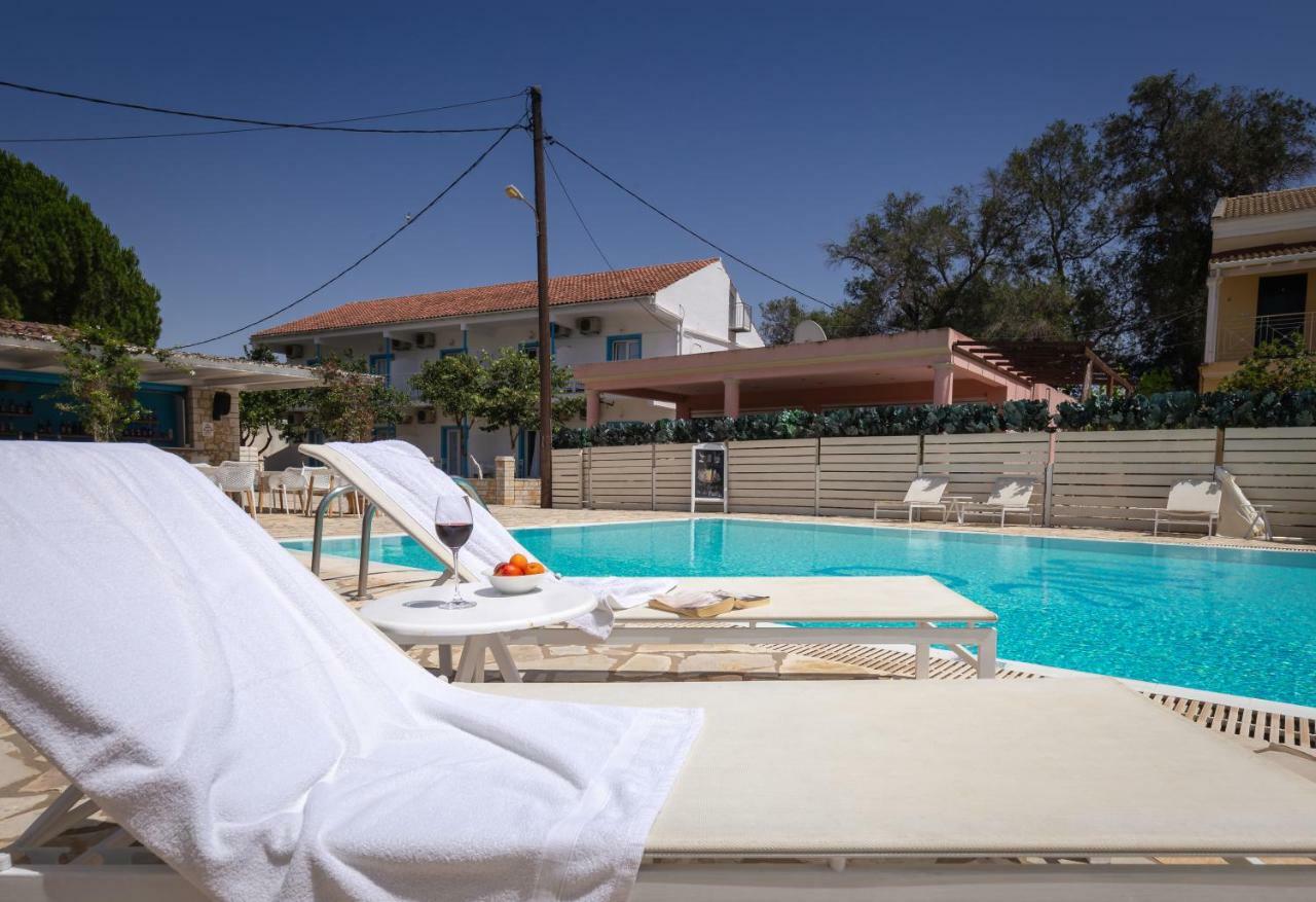 Olive Grove Resort Kávos Dış mekan fotoğraf